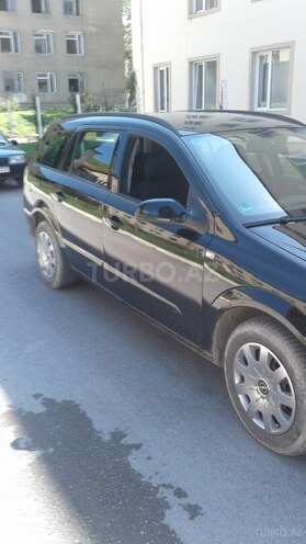 Opel Astra 2007, 211,790 km - 1.4 l - Şəki