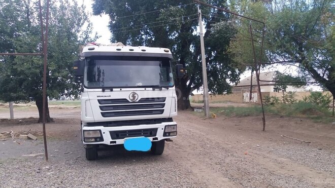 Shacman F3000 2012, 180,000 km - 12.0 l - Naftalan
