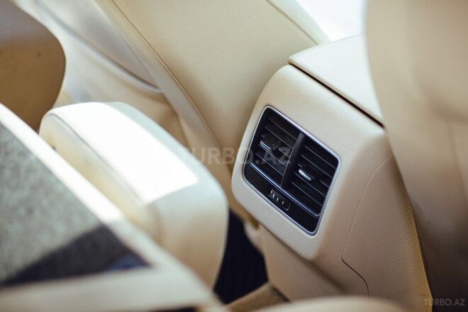 Volkswagen Passat 2012, 128,023 km - 2.5 l - Bakı
