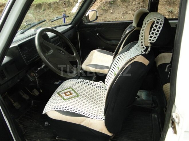 LADA (VAZ) Niva 1981, 237,000 km - 1.7 л - Lerik