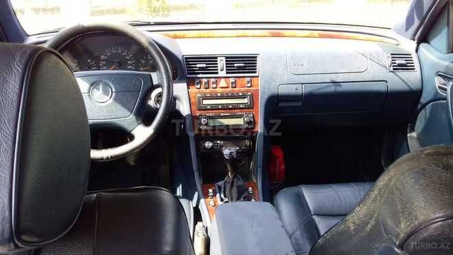 Mercedes C 220 1999, 450,000 km - 2.2 l - Ağcabədi