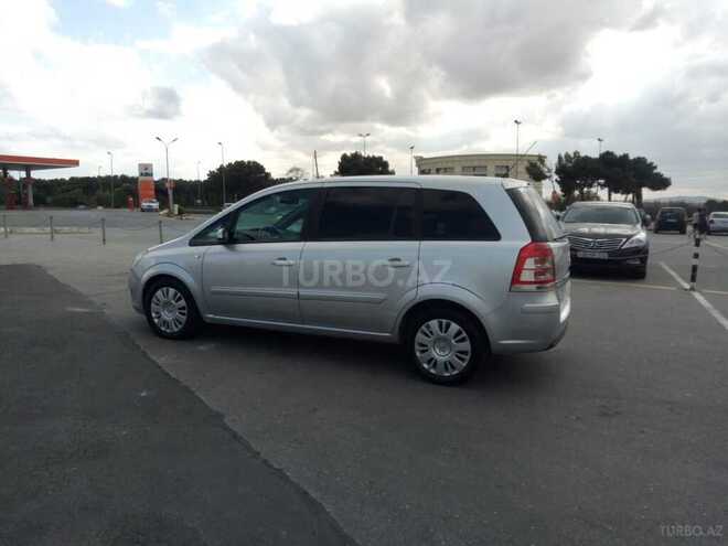 Opel Zafira 2008, 240,000 km - 1.9 л - Bakı