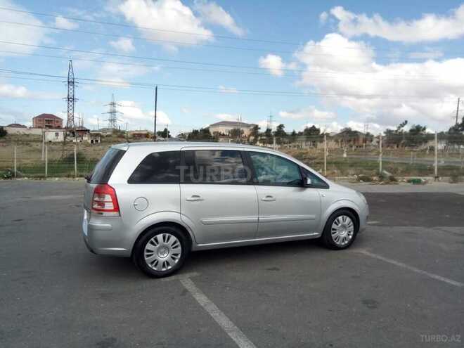 Opel Zafira 2008, 240,000 km - 1.9 л - Bakı