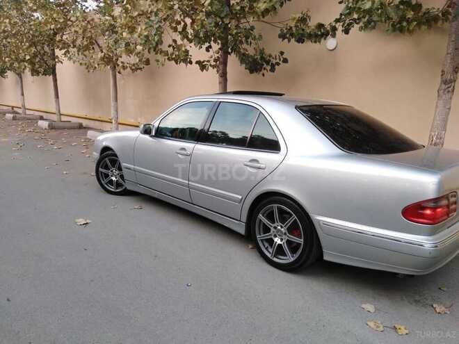Mercedes E 240 2000, 285,000 km - 2.4 л - Göyçay