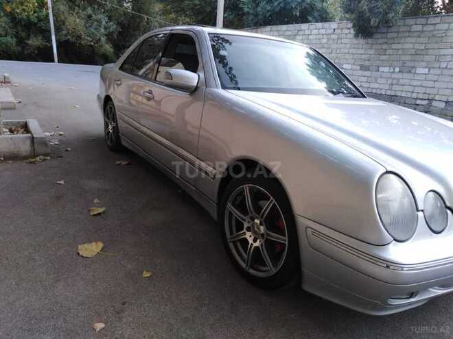 Mercedes E 240 2000, 285,000 km - 2.4 л - Göyçay