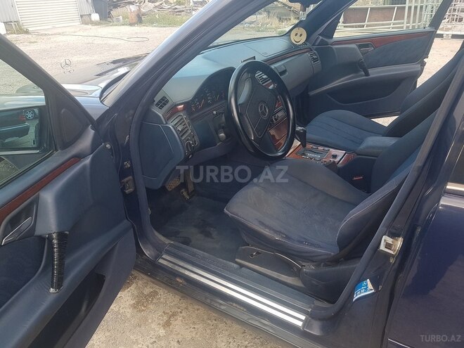 Mercedes E 200 1995, 432,540 km - 2.0 l - Bakı