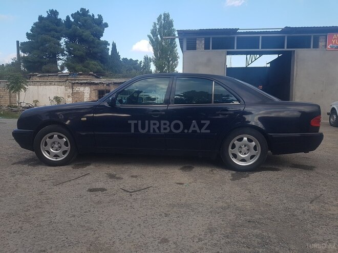 Mercedes E 200 1995, 432,540 km - 2.0 l - Bakı
