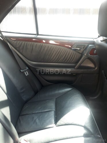 Mercedes E 230 1996, 381,618 km - 2.3 л - Bakı