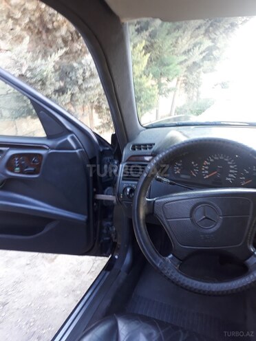 Mercedes E 230 1996, 381,618 km - 2.3 л - Bakı