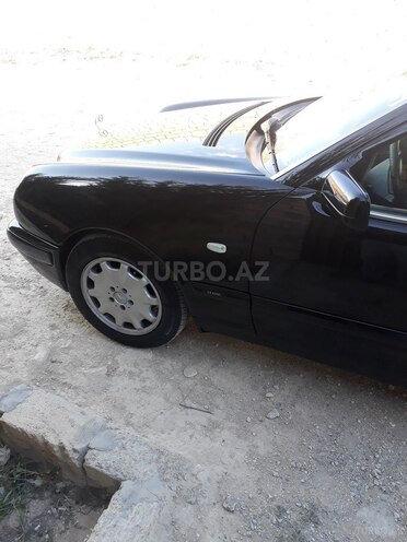 Mercedes E 230 1996, 381,618 km - 2.3 л - Bakı