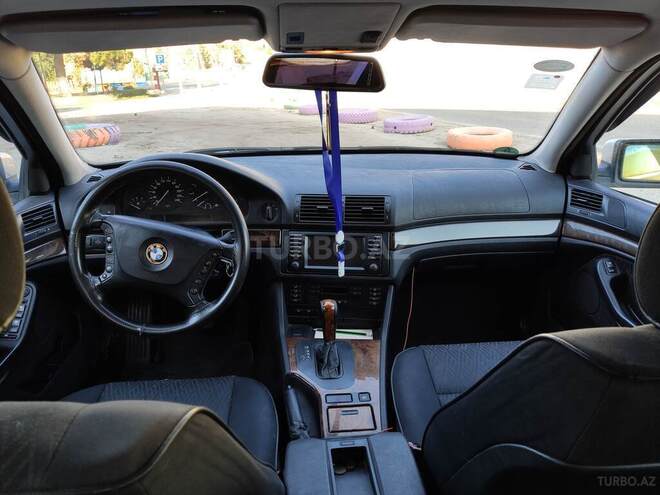 BMW 520 2003, 270,000 km - 2.2 л - Bakı
