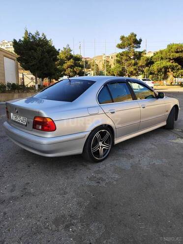 BMW 520 2003, 270,000 km - 2.2 л - Bakı