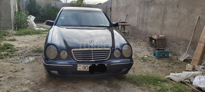 Mercedes E 220 2000, 420,000 km - 2.2 л - Bakı
