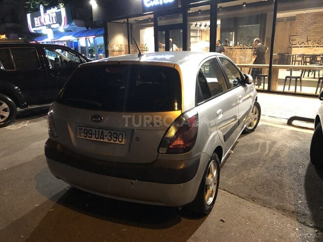 Kia Rio 2006, 85,000 km - 1.5 л - Bakı