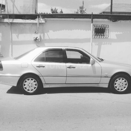 Mercedes C 180 1997, 249,895 km - 1.8 l - Bakı