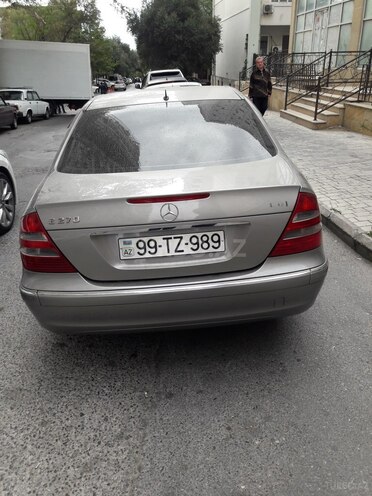 Mercedes E 270 2003, 312,000 km - 2.7 l - Bakı