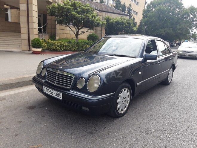 Mercedes E 230 1996, 273,000 km - 2.3 л - Bakı