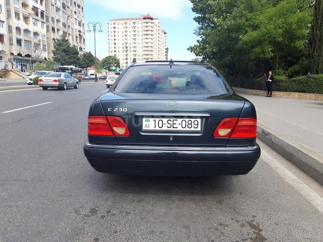 Mercedes E 230 1996, 273,000 km - 2.3 л - Bakı