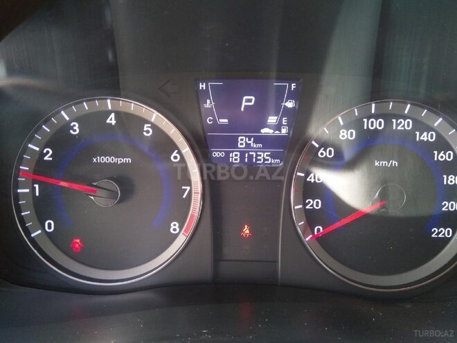 Hyundai Accent 2013, 182,000 km - 1.6 л - Bakı