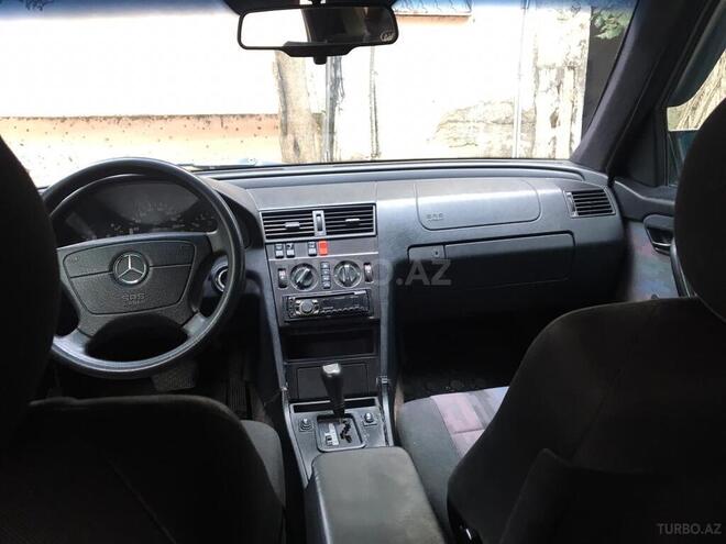 Mercedes C 220 1995, 324,000 km - 2.2 l - Bakı