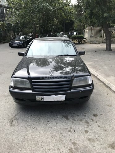 Mercedes C 220 1995, 324,000 km - 2.2 l - Bakı