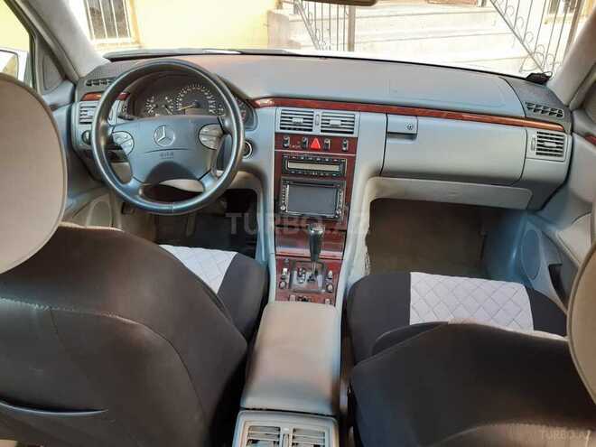 Mercedes E 240 2000, 347,000 km - 2.6 l - Sabirabad