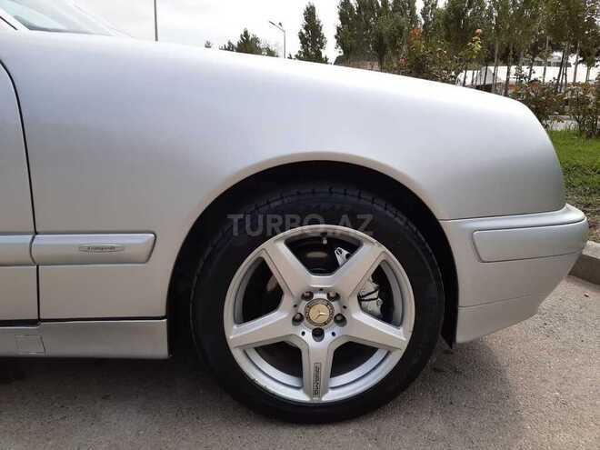 Mercedes E 240 2000, 347,000 km - 2.6 l - Sabirabad