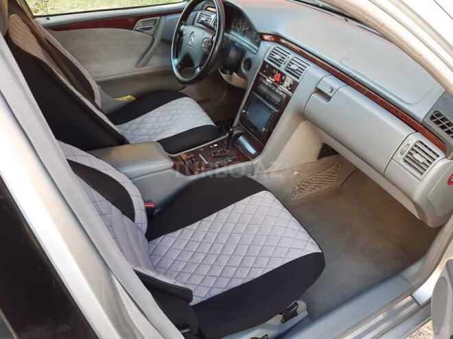 Mercedes E 240 2000, 347,000 km - 2.6 l - Sabirabad