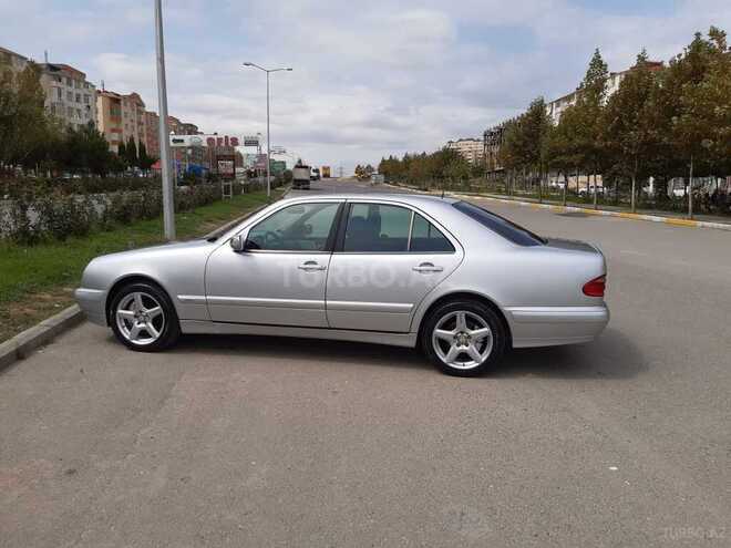 Mercedes E 240 2000, 347,000 km - 2.6 l - Sabirabad