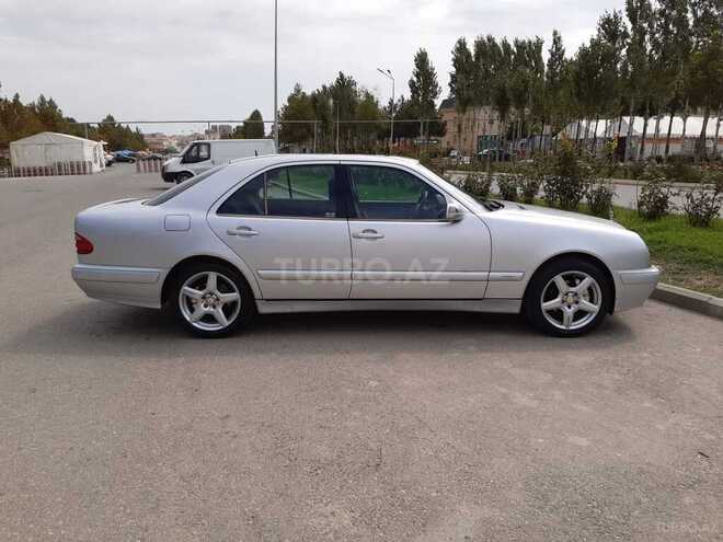Mercedes E 240 2000, 347,000 km - 2.6 l - Sabirabad