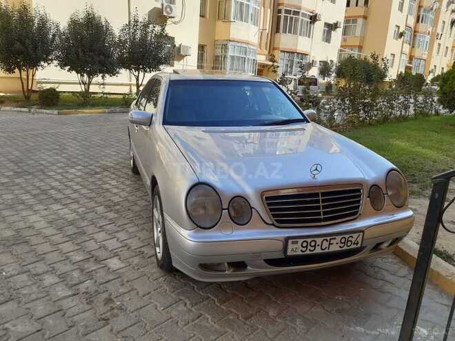 Mercedes E 240 2000, 347,000 km - 2.6 l - Sabirabad