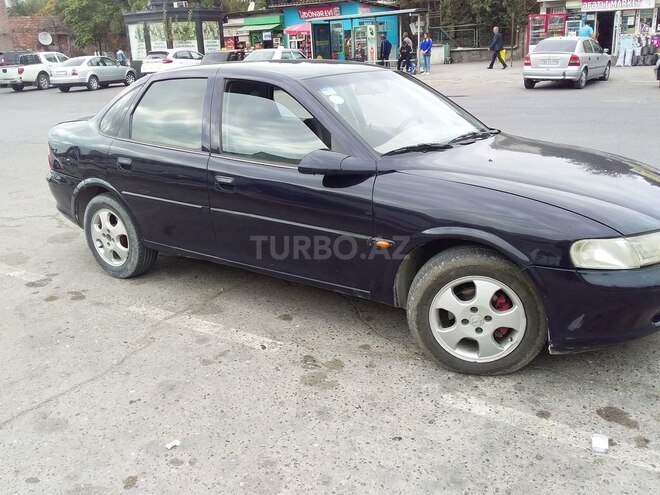 Opel Vectra 1997, 452,399 km - 1.8 л - Bakı