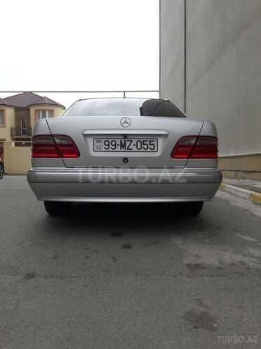 Mercedes E 240 2000, 232,534 km - 2.4 л - Bakı
