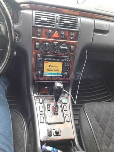 Mercedes E 240 2000, 232,534 km - 2.4 л - Bakı