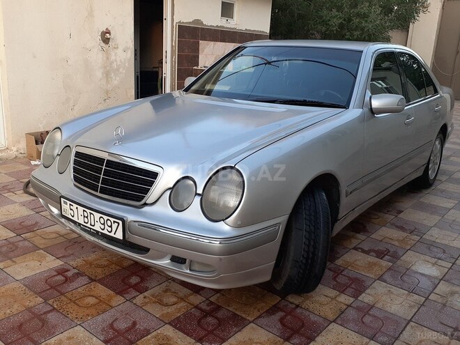 Mercedes E 220 2001, 311,000 km - 2.2 l - Gəncə