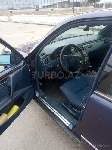 Mercedes E 200 1997, 350,000 km - 2.0 l - Neftçala