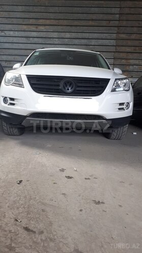 Volkswagen Tiguan 2008, 130,000 km - 2.0 l - Bakı