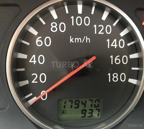 Nissan X-Trail 2004, 179,000 km - 2.0 l - Bakı