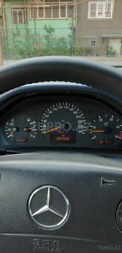 Mercedes E 220 2000, 304,145 km - 2.2 l - Gəncə