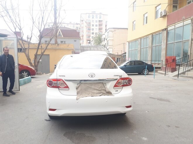 Toyota Corolla 2013, 123,000 km - 1.8 л - Bakı