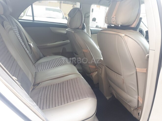 Toyota Corolla 2013, 123,000 km - 1.8 л - Bakı