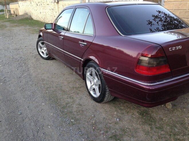 Mercedes C 230 1997, 172,755 km - 2.3 л - Balakən