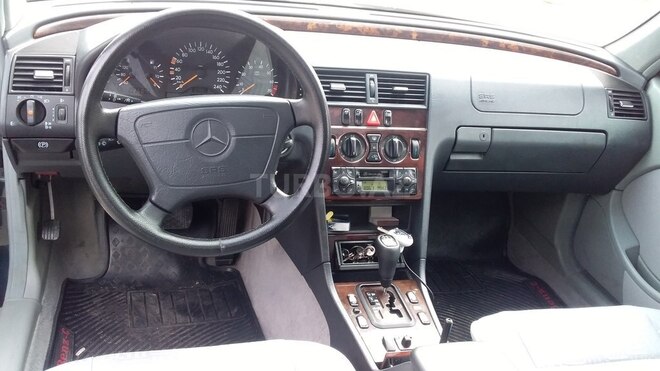 Mercedes C 200 1998, 285,000 km - 2.0 l - Bakı