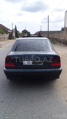 Mercedes C 200 1998, 285,000 km - 2.0 l - Bakı