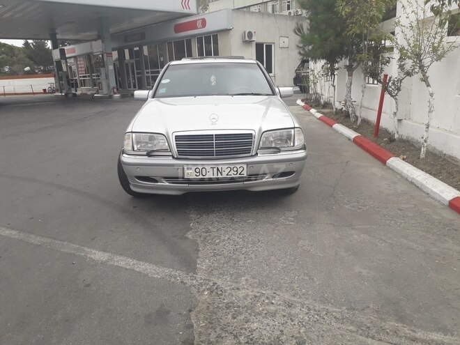 Mercedes C 240 1999, 268,343 km - 2.4 l - Bakı