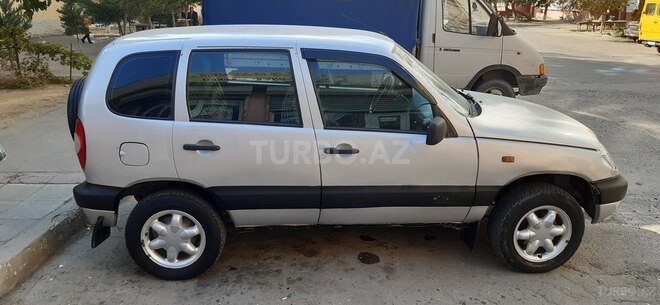 Chevrolet Niva 2005, 300,000 km - 1.7 l - Sumqayıt