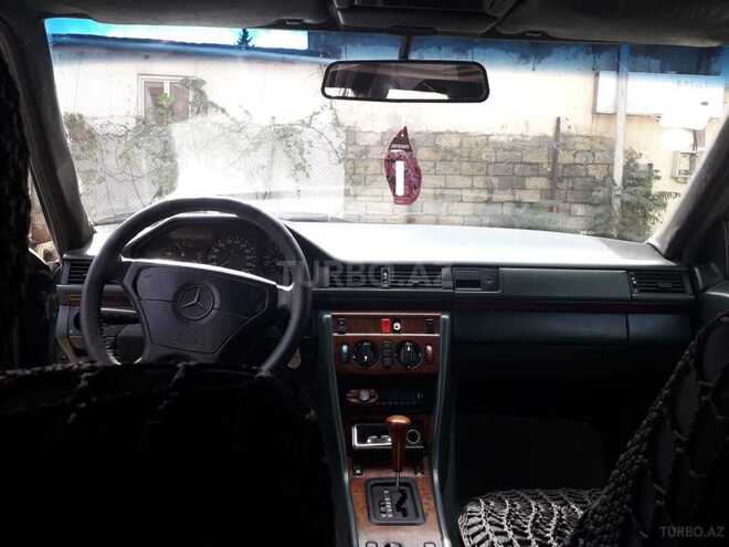 Mercedes E 220 1993, 488,000 km - 2.2 l - Bakı