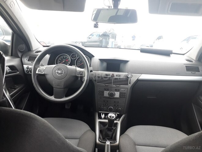Opel Astra 2006, 166,800 km - 1.4 l - Bakı