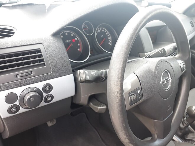 Opel Astra 2006, 166,800 km - 1.4 l - Bakı