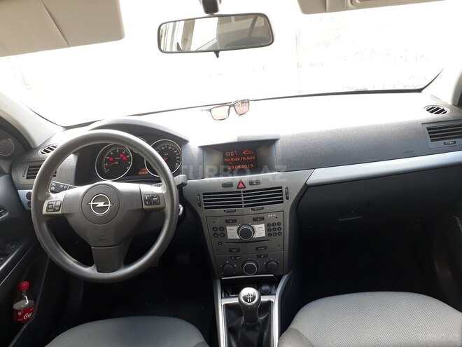 Opel Astra 2006, 166,800 km - 1.4 l - Bakı